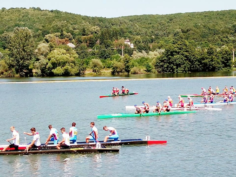 The juniors and under-23s of the national canoe-kayak team have set off for the World Championships